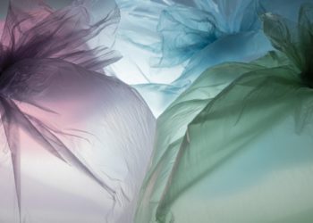 Perché la plastica è così pericolosa per gli umano, oltre che per l’ambiente