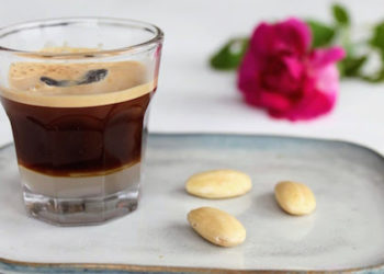 Il caffè Leccese, risveglio al profumo di mandorla