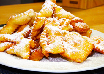 Dolci tipici pugliesi che profumano di Carnevale