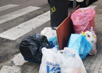 Lecce: Lotta all’abbandono dei rifiuti: al via il progetto “porta a porta” per recuperare l’evasione