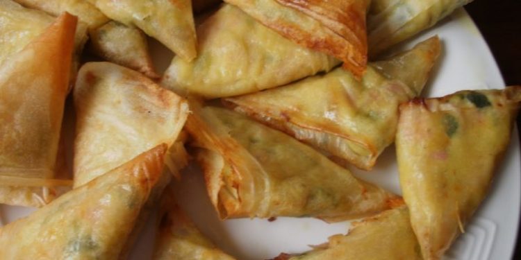 Triangoli al Tonno con Salsa