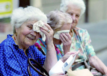 Bari: Piano operativo 2021 a contrasto delle ondate di calore e a tutela degli anziani e delle persone fragili