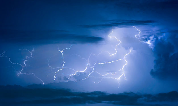 Maltempo: Domani allerta gialla per piogge, temporali e venti in tutta la Puglia