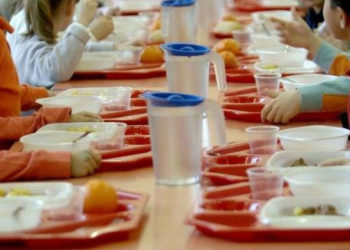 Bari: Raddoppia il numero di famiglie che potranno usufruire gratuitamente del servizio di refezione scolastica: aperte ieri le iscrizioni per l’anno scolastico 2021-22