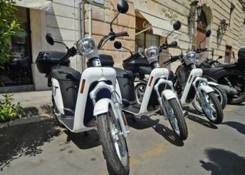 A Lecce attivo il nuovo servizio sharing con scooter elettrici