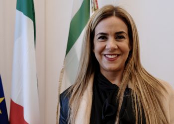 Scuola, al via il 20 settembre con doppio turno