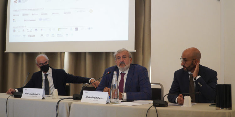 Puglia: al via la Centrale Operativa Regionale di Telemedicina delle cronicità e delle reti cliniche – COReHealth. Emiliano, Lopalco e Gorgoni alla presentazione in occasione del Forum mediterraneo in Medicina