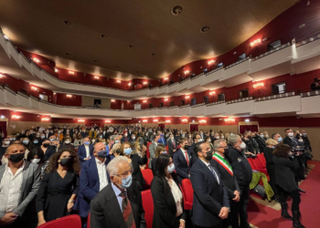 Galatina, riapre lo storico teatro “Cavallino Bianco”. Emiliano: “Simbolo di un’idea di comunità che chiamiamo Puglia”
