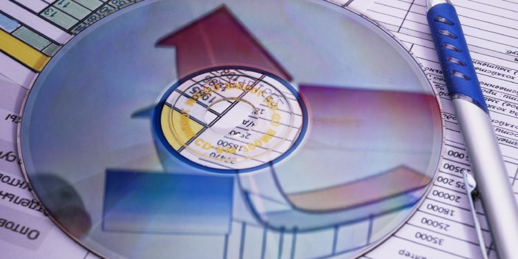 Come investire in modo semplificato grazie alla rete?