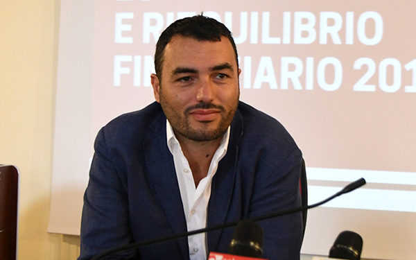 Fonti rinnovabili, Delli Noci: “Approvati in Consiglio Regionale due articoli di legge innovativi su repowering e impianti su siti oggetto di bonifica”