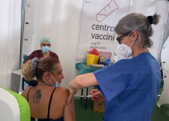 CAMPAGNA VACCINALE ANTICOVID 5-11 ANNI, EMILIANO: “DAL 16 DICEMBRE AL VIA LE SOMMINISTRAZIONI IN PUGLIA NEGLI STUDI PEDIATRICI, NELLE SCUOLE E NEI CENTRI DI CURA PER I FRAGILI”.