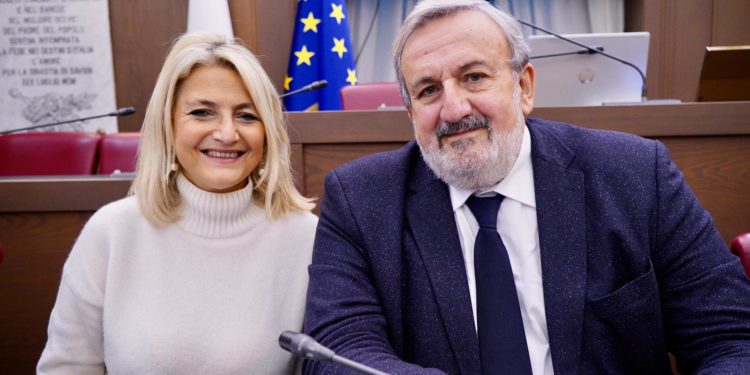 EMISSIONI ODORIGENE A MONOPOLI, EMILIANO E MARASCHIO: “ATTIVITÀ DI MONITORAGGIO A GARANZIA DI CITTADINI E IMPRESE PER TUTELARE LA SALUTE DI TUTTI”.