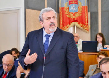 CIS TARANTO, DICHIARAZIONE EMILIANO