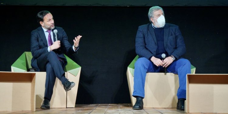 Inaugurato a Modugno il primo impianto in Puglia che produce biogas dai rifiuti. Emiliano: “Con questo impianto trasformiamo una minaccia in energia”