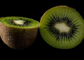 Dolce al cucchiaio con kiwi