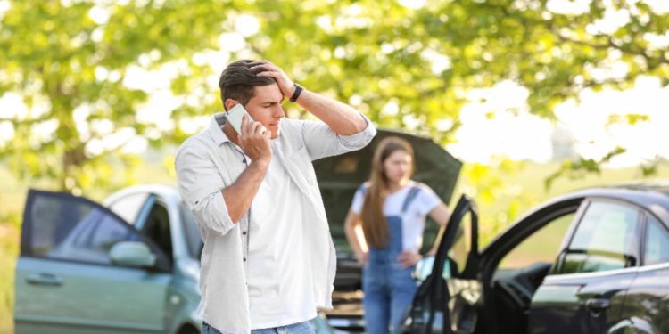 Quali conseguenze ci sono se si scappa dopo un incidente stradale