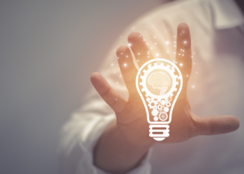 Urso firma decreto che assegna 300 milioni ai progetti delle imprese del Mezzogiorno