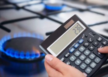 Gas, stangata in arrivo: la bolletta di ottobre cresce del 12%