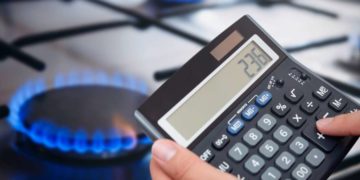 Gas, stangata in arrivo: la bolletta di ottobre cresce del 12%